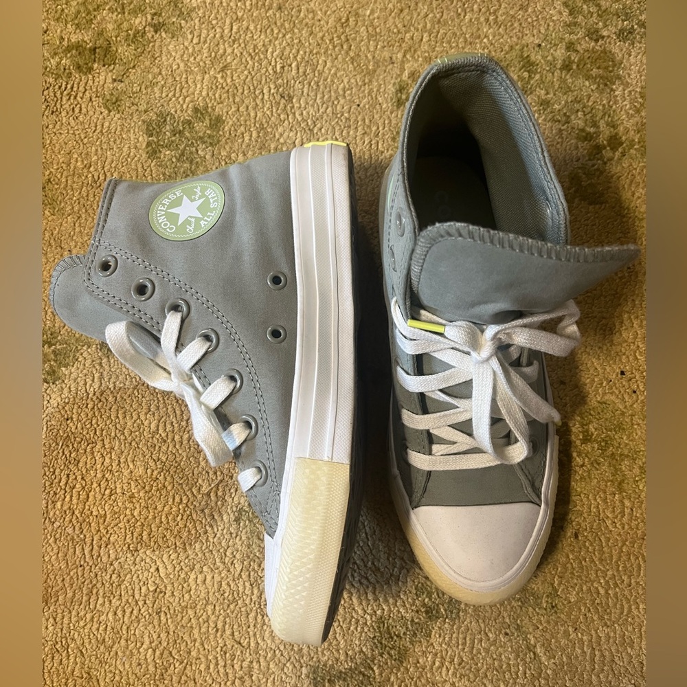 Converse high top sneakers women’s size 5